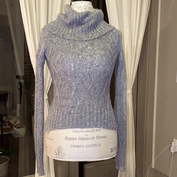 Oh MG! Tops - Gray cowl neck turtleneck longsleeve textured short sweater shirt women’s top S‌